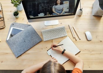 Avantages Formations. Formation, formation à distance, E-learning bureautique