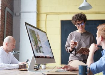 Avantages Formations. Formation, formation à distance, E-learning communication